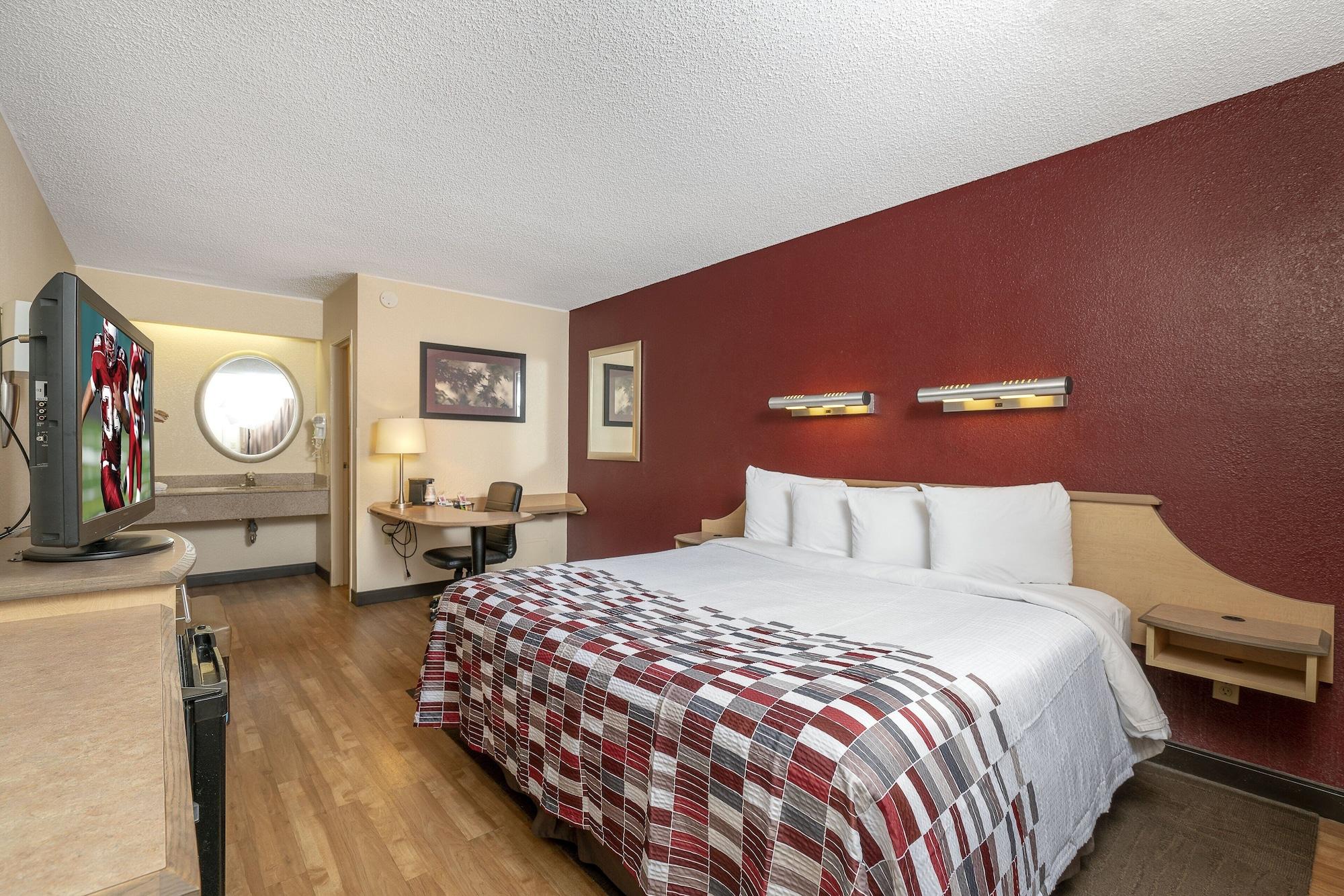 Red Roof Mystic - Motel New London